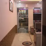 Hotel Rise 73